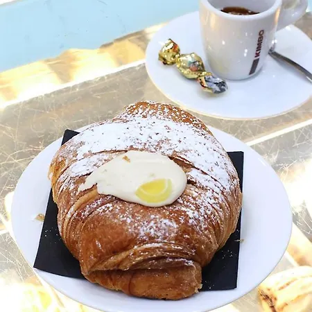 Regina فندق مبيت وإفطار 2*