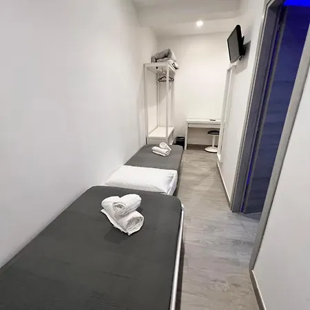 Regina فندق مبيت وإفطار 2*
