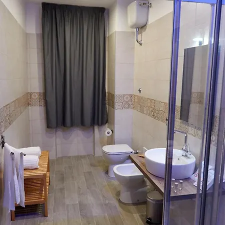 Regina Bed and Breakfast Νάπολη