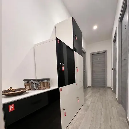 Regina 4* Неаполь